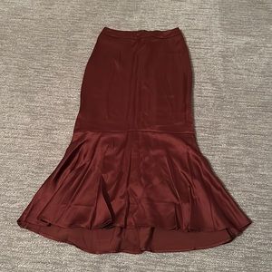 Express midi satin skirt size 00 burnt red color